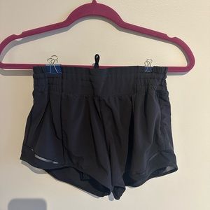 Hotty hot size 6 lululemon high rise black